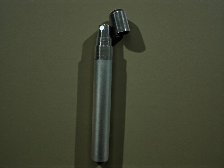 Black 10ml perfume spray bottle with cap