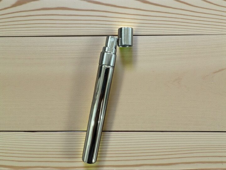 Close-up silver 10ml mini perfume spray in Kuwait